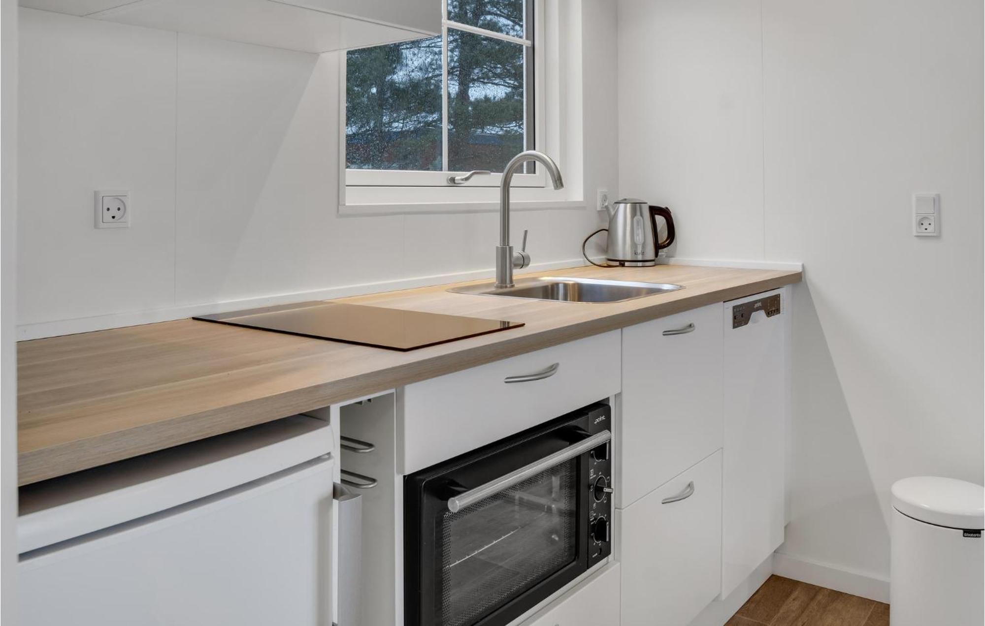 2 Bedroom Nice Apartment In Vaeggerlose Boto By Exterior photo